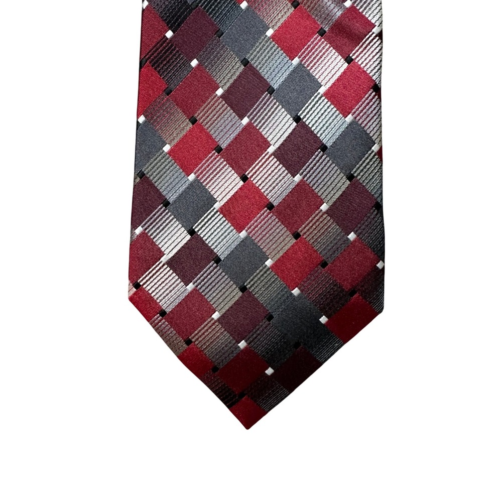 NWT Van Heusen Mens Silk Tie Red Grey Silver Geometric Woven Pattern Necktie